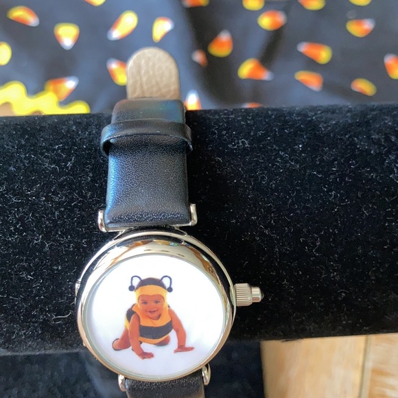 NEW Anne Geddes watch - Picture 4 of 5